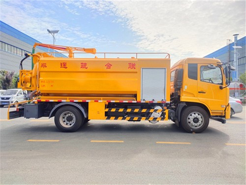 國(guó)六東風(fēng)天錦13方聯(lián)合疏通車(chē)