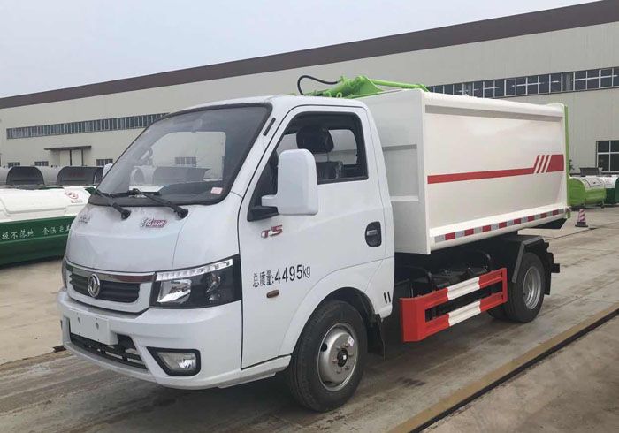 東風途逸側(cè)掛式垃圾車