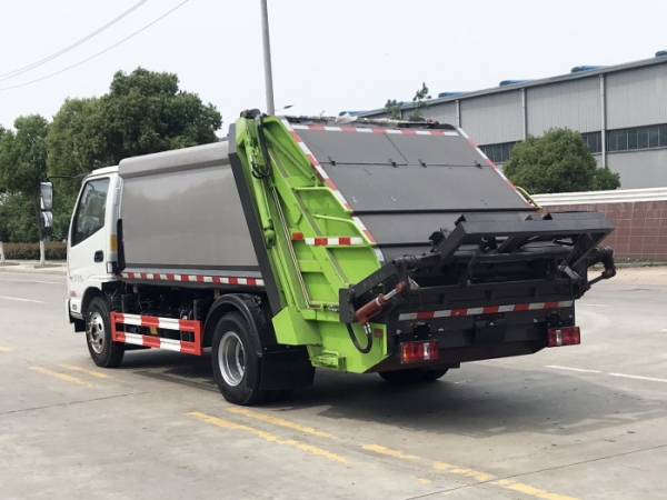 凱馬壓縮式垃圾車
