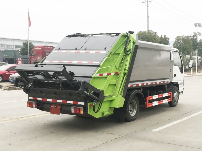 五十鈴壓縮式垃圾車