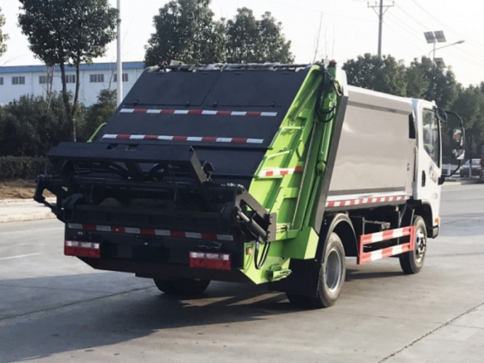 解放壓縮式垃圾車