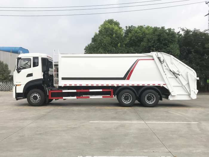 東風(fēng)天龍壓縮式垃圾車(chē)
