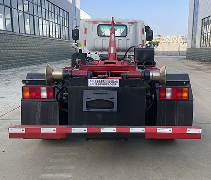 帝王環(huán)衛(wèi)牌HDW5120ZXXZBEV型純電動車廂可卸式垃圾車