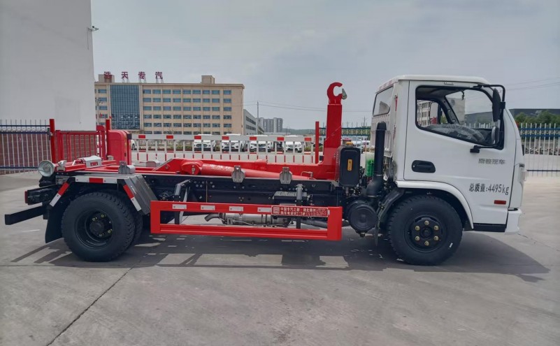 南駿170馬力勾臂垃圾車