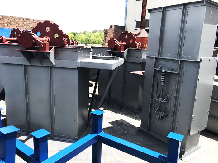 環(huán)鏈斗提機(jī)-顆粒粉末TH環(huán)鏈斗式提升機(jī)-廠家介紹安裝要求(th型圓環(huán)鏈斗提機(jī))